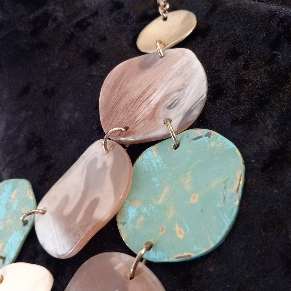 Statment Multi-Color Disc Bib Necklace. 20 In L - Picture 7 of 8